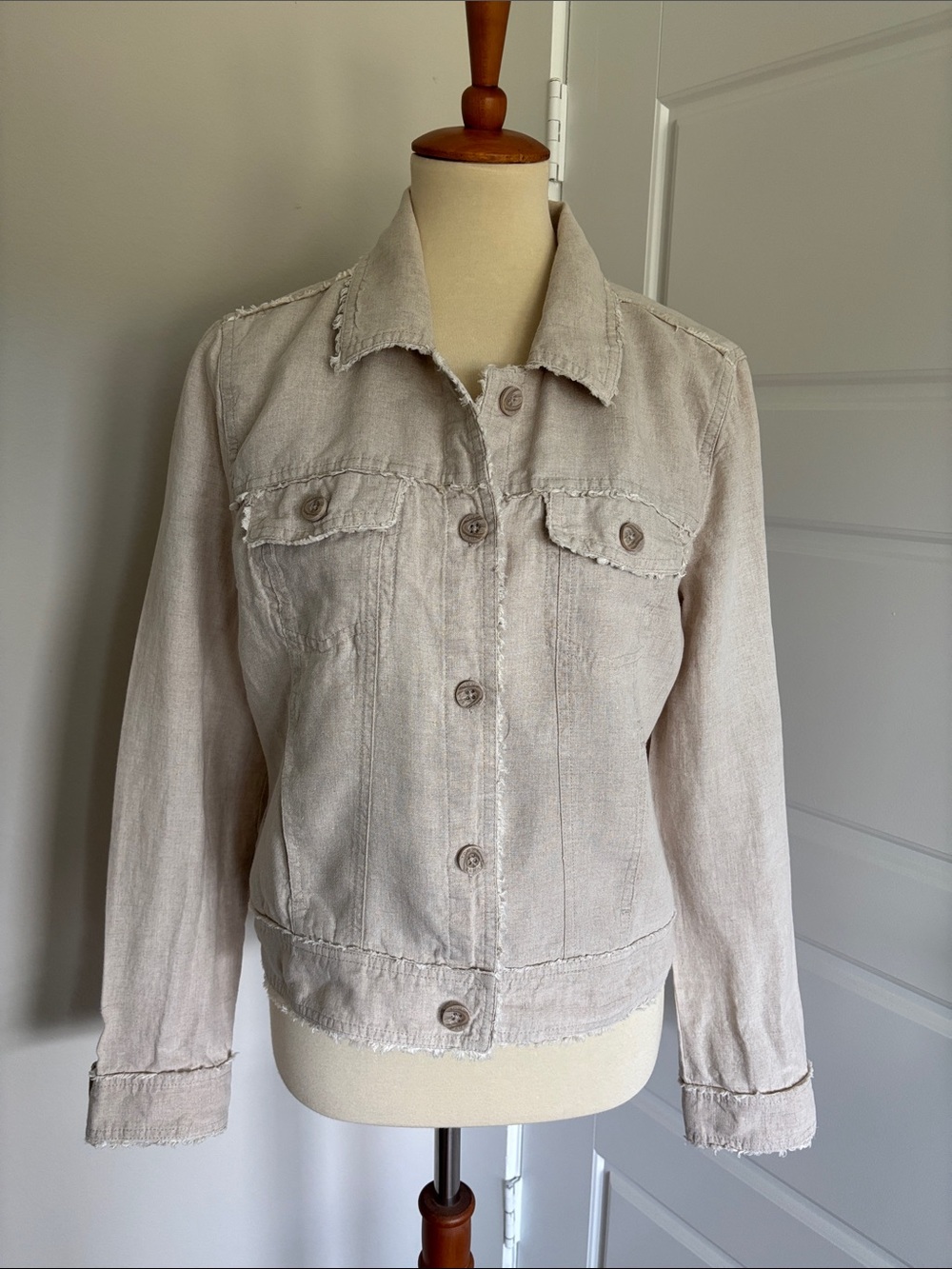 Tommy Bahama Women's Light Beige Linen Jacket with Distressed Trim
